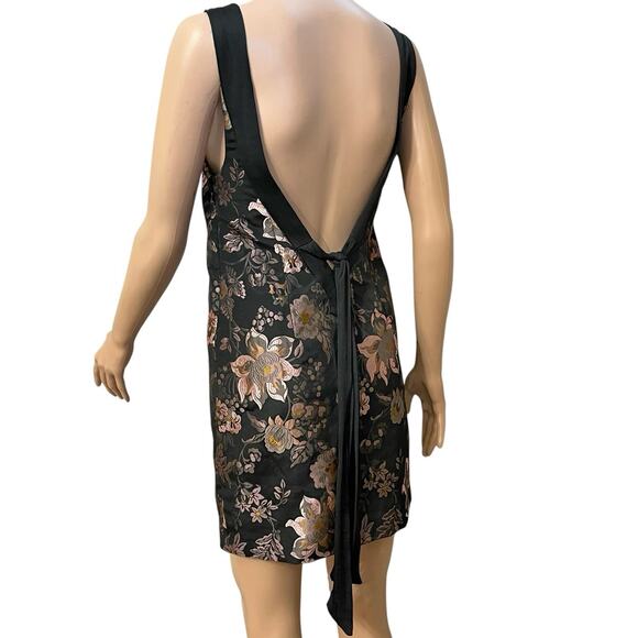 Urban Outfitters Jacquie Jacquard Mini Dress XS/S Floral Open Back Party READ - Picture 5 of 12